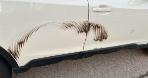 Read more about the article How to Remove Tyre Marks from Your Car – Easy Solutions