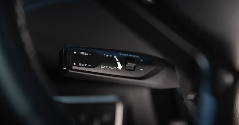 Read more about the article What is Cruise Control and How it Works?