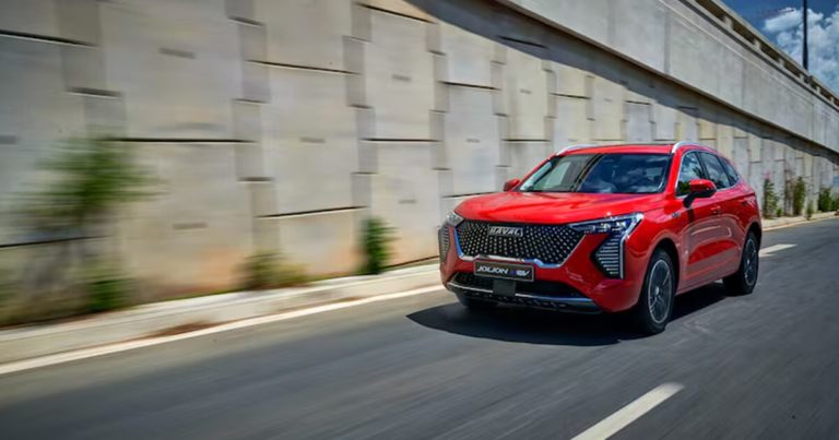 Read more about the article Which is the Most Fuel Efficient SUV for the Karachi Roads?